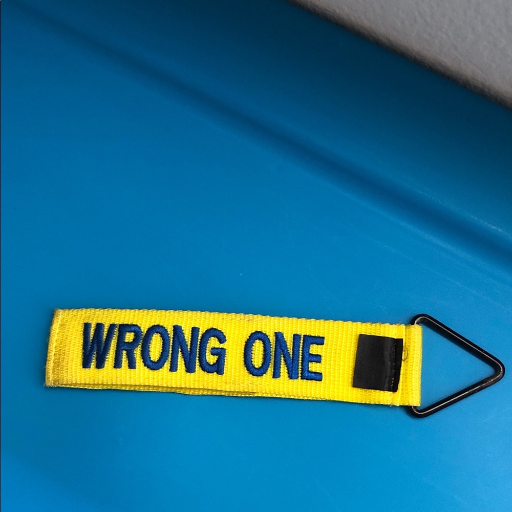 Fast Identifying Luggage Tag Neon Yellow & Blue Wrong One,